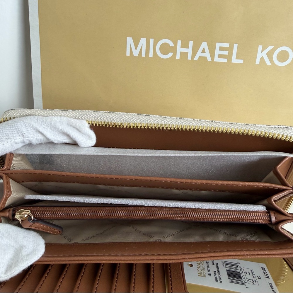 NWT Michael Kors continental Wallet - Picture 11 of 13